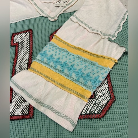 NWT We The Free Gameplan Tee XS Green Combo - Picture 10 of 11